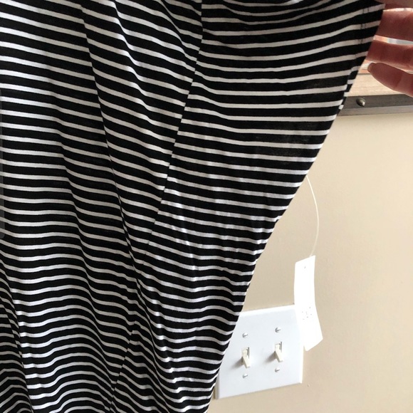 Gap Top, Size XXL, NWT - Picture 3 of 4